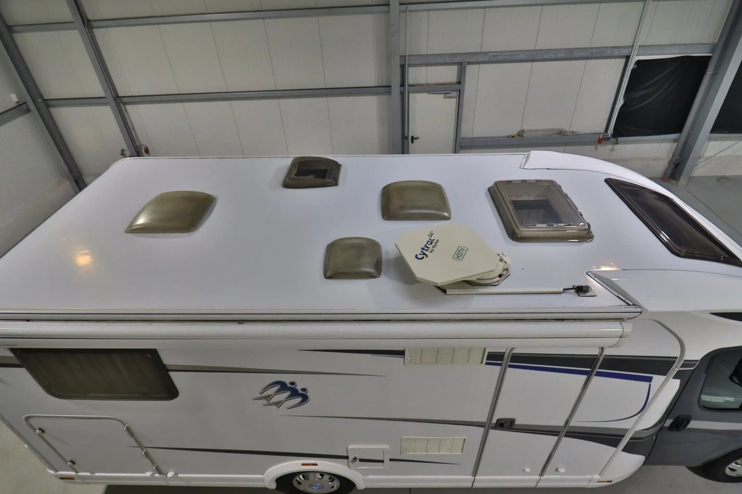 KNAUS Sky TI 700 MEG 